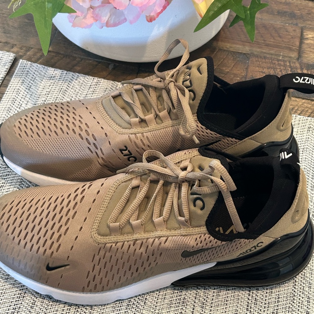 Nike Tan and Black Athletic Shoes with Modern Mesh Design